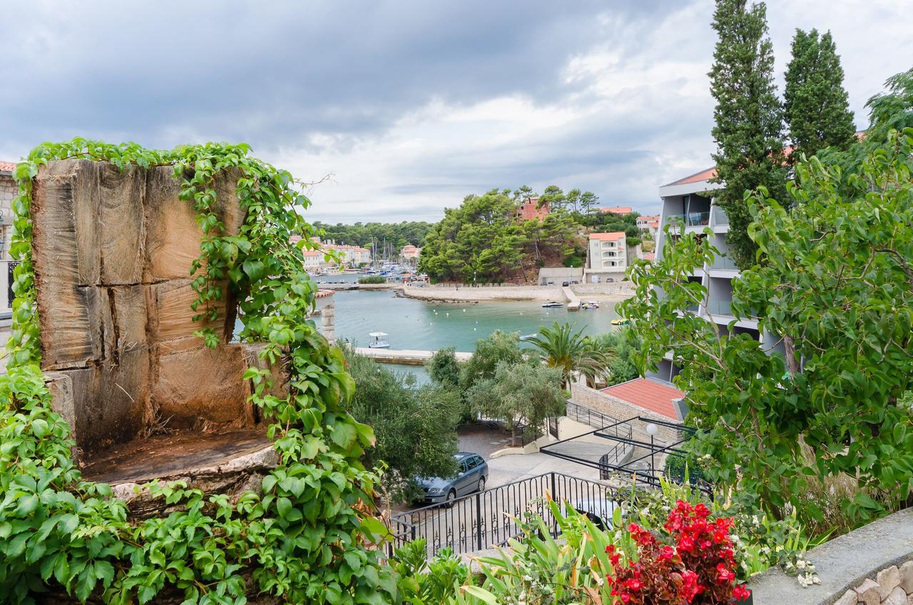 Rooms Mihaela Rab Town Exterior foto